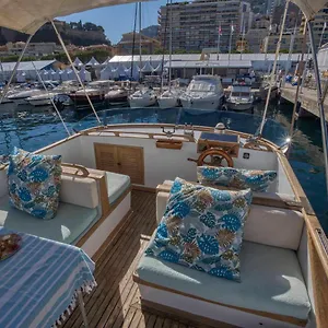 Botel Monte-carlo For Boat Lovers