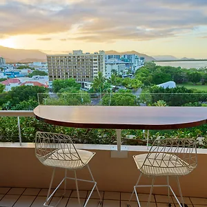 Hilton ***** Cairns